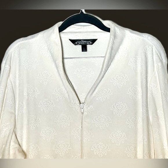 Noire Jasmine Rose Ivory Luxurious Soft Long Robe w/ Front Zipper & Pockets, XL - Picture 8 of 14